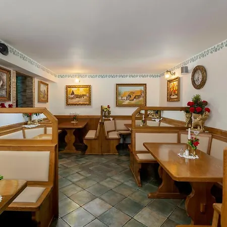 Hotel Jagodic Garni 3*