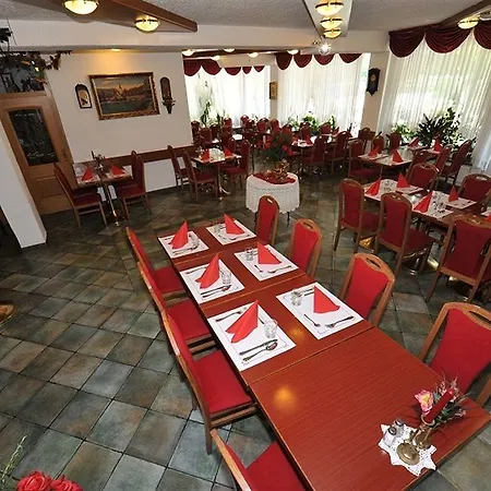 Hotel Jagodic Garni 3*