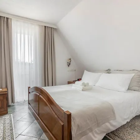 Jagodic Garni Hotel 3*