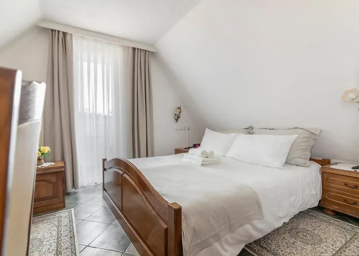 Jagodic Garni Szálloda 3*