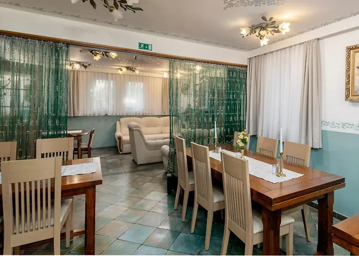 ホテル Jagodic Garni ツェルクニェ・ナ・ゴレニスケム