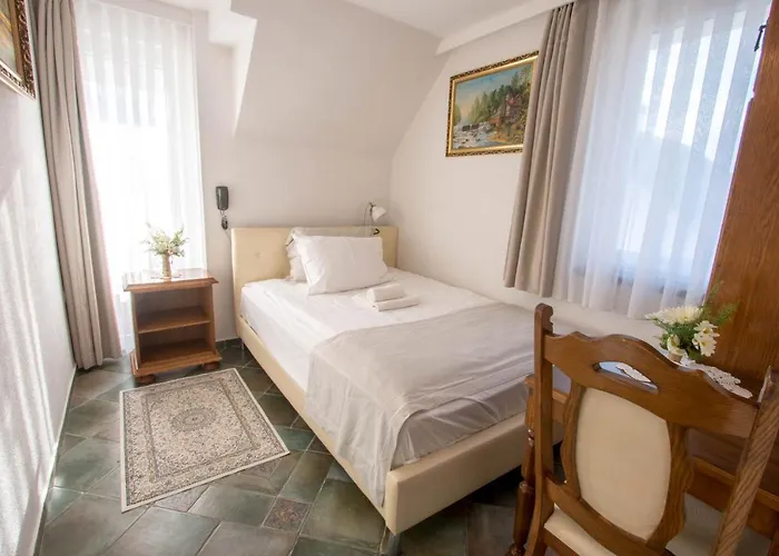 Szálloda Jagodic Garni